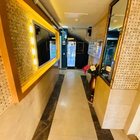 Aparthotel Royal Loft