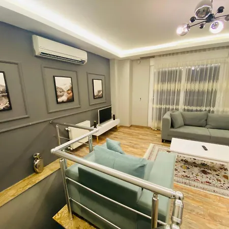 Royal Loft Ξενοδοχείο με διαμερίσματα 4*