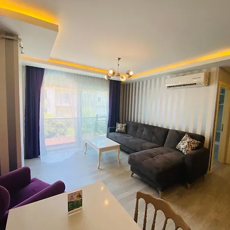 Ξενοδοχείο με διαμερίσματα Royal Loft Αττάλεια