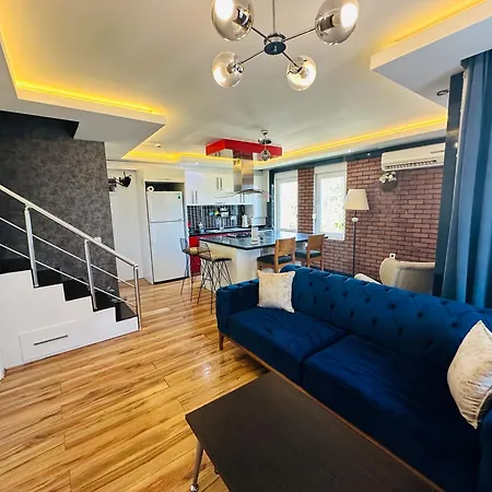 Lejlighedshotel Royal Loft 4*